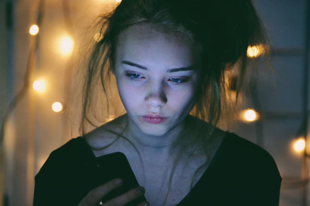 girl looking at information on the internet