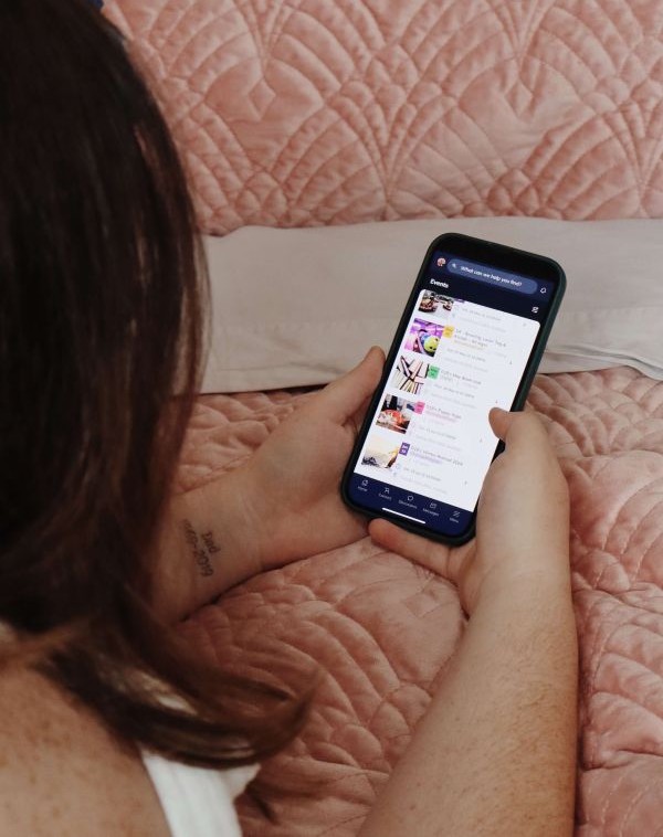 a young person using the Canteen connect ap