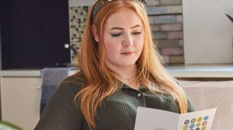 Support Canteen Australia’s Christmas Appeal to raise $332,716 for young people impacted by cancer. Donate now to fund counselling and peer support programs.